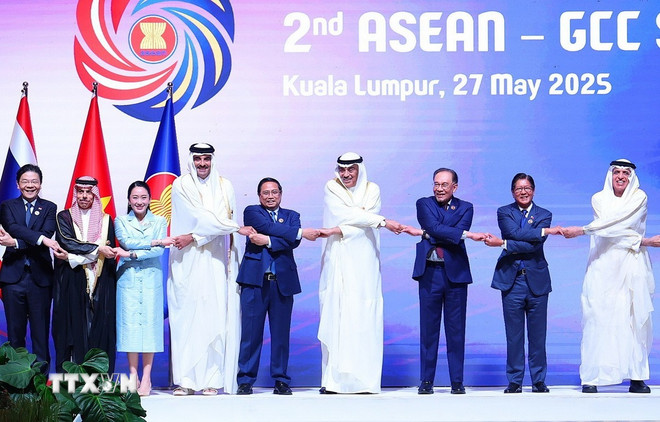 Khai mạc Hội nghị Cấp cao ASEAN - Hội đồng Hợp tác Vùng Vịnh- Ảnh 1. Khai mạc Hội nghị Cấp cao ASEAN - Hội đồng Hợp tác Vùng Vịnh- Ảnh 1.