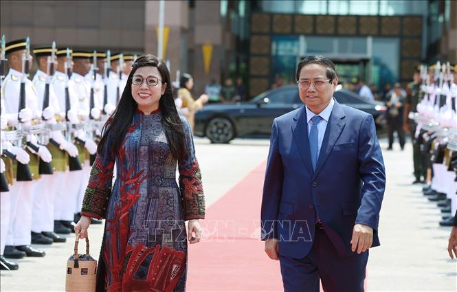 Thủ tướng Phạm Minh Chính kết thúc chuyến thăm chính thức Malaysia và tham dự Hội nghị Cấp cao ASEAN- Ảnh 3. Thủ tướng Phạm Minh Chính kết thúc chuyến thăm chính thức Malaysia và tham dự Hội nghị Cấp cao ASEAN- Ảnh 3.