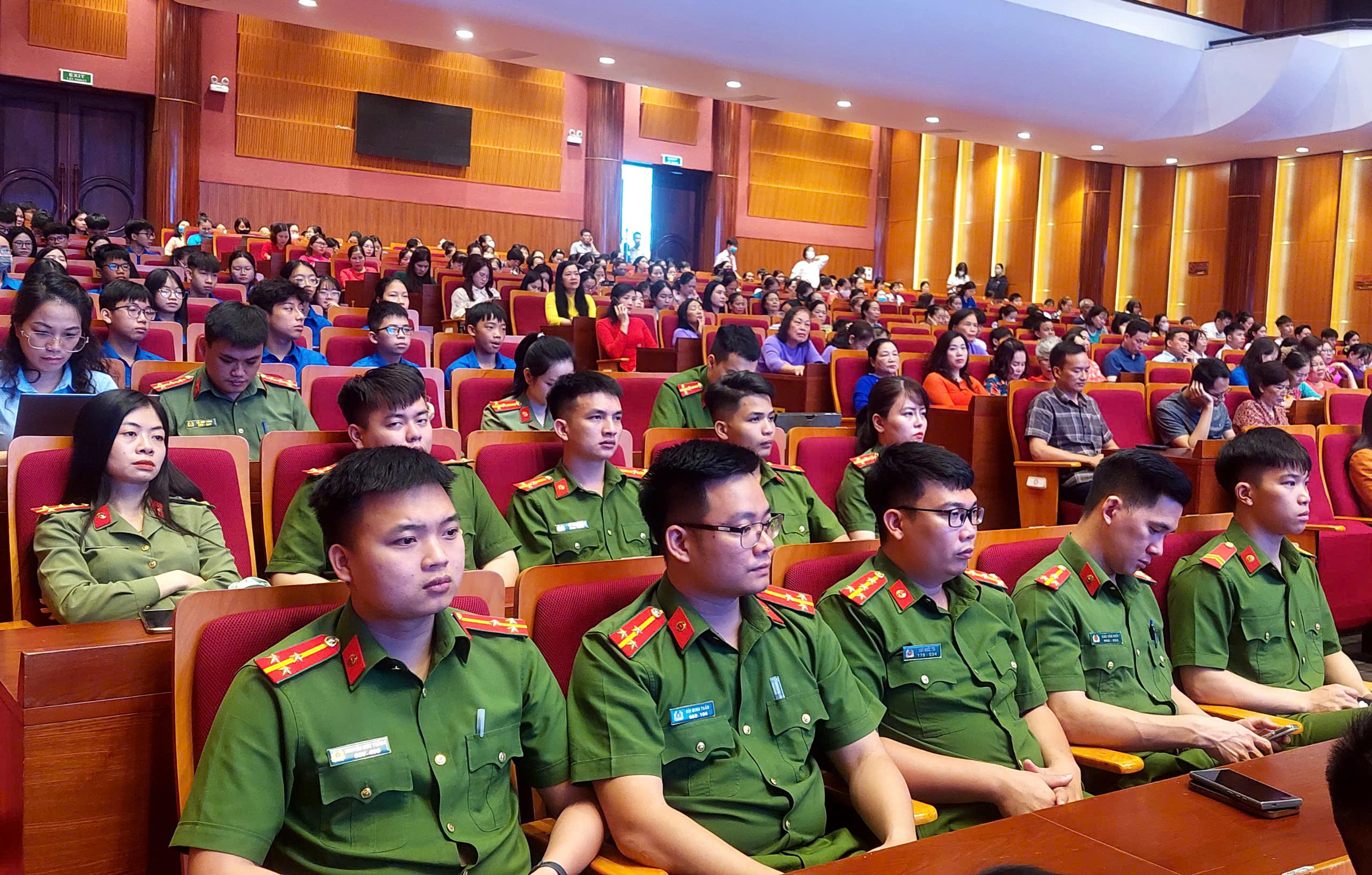 Nhiều chuyển biến tích cực trong công tác chăm sóc, bảo vệ trẻ em ở Quảng Ninh- Ảnh 5. Nhiều chuyển biến tích cực trong công tác chăm sóc, bảo vệ trẻ em ở Quảng Ninh- Ảnh 5.