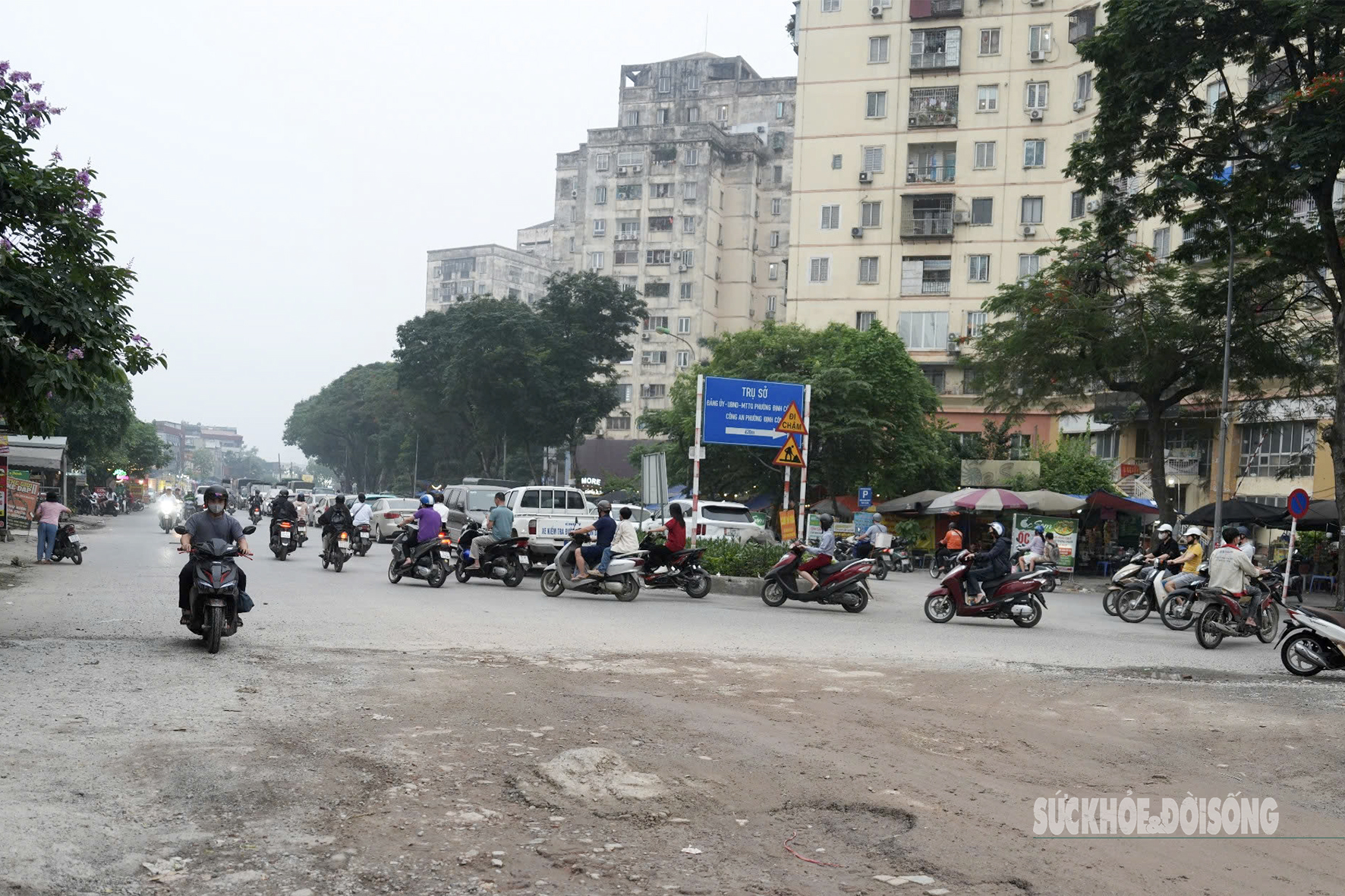 Hà Nội: 'Đánh thức' con đường nghìn tỉ sau 5 năm 'ngủ quên'- Ảnh 6. Hà Nội: 'Đánh thức' con đường nghìn tỉ sau 5 năm 'ngủ quên'- Ảnh 6.