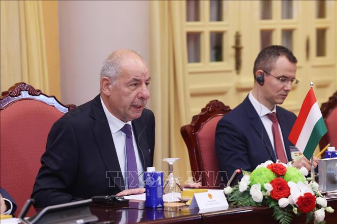 Chủ tịch nước Lương Cường hội đàm với Tổng thống Hungary- Ảnh 3. Chủ tịch nước Lương Cường hội đàm với Tổng thống Hungary- Ảnh 3.