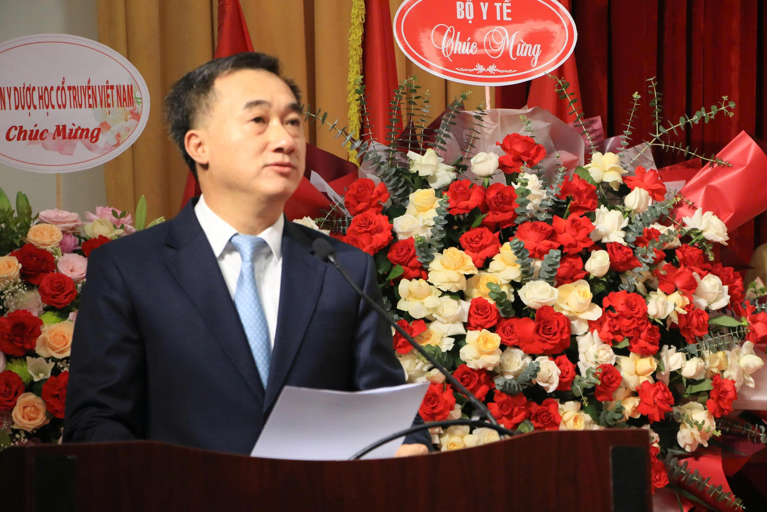 Bổ nhiệm lại PGS.TS Vũ Văn Du làm Phó Giám đốc chuyên môn BV Phụ sản Trung ương- Ảnh 2. Bổ nhiệm lại PGS.TS Vũ Văn Du làm Phó Giám đốc chuyên môn BV Phụ sản Trung ương- Ảnh 2.
