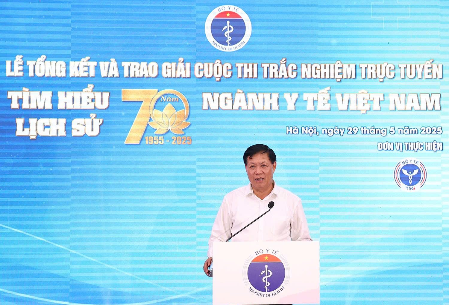 Thứ trưởng Đỗ Xuân Tuyên: Giáo dục truyền thống vẻ vang của ngành y tế là hành trình tri ân, tiếp nối tự hào về ngành- Ảnh 1. Thứ trưởng Đỗ Xuân Tuyên: Giáo dục truyền thống vẻ vang của ngành y tế là hành trình tri ân, tiếp nối tự hào về ngành- Ảnh 1.