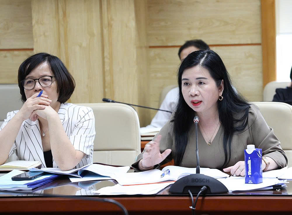 Bộ Y tế đẩy nhanh tiến độ hoàn thiện xây dựng Chương trình Mục tiêu quốc gia về chăm sóc sức khỏe, dân số và phát triển giai đoạn 2026–2035- Ảnh 2. Bộ Y tế đẩy nhanh tiến độ hoàn thiện xây dựng Chương trình Mục tiêu quốc gia về chăm sóc sức khỏe, dân số và phát triển giai đoạn 2026–2035- Ảnh 2.