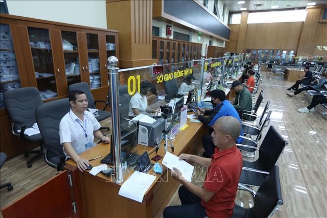 Những khoản phụ cấp nào được tính vào tiền lương tháng hiện hưởng khi nghỉ hưu trước tuổi?- Ảnh 1. Những khoản phụ cấp nào được tính vào tiền lương tháng hiện hưởng khi nghỉ hưu trước tuổi?- Ảnh 1.