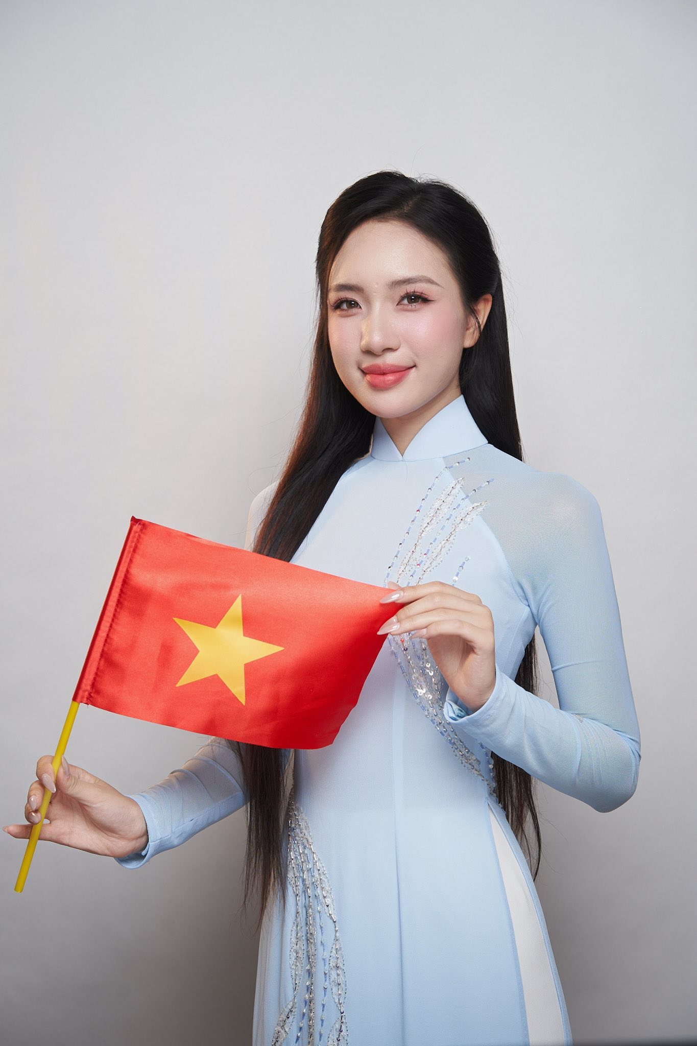 Chân dung nữ sinh quê Quảng Ninh vào chung kết Hoa hậu Việt Nam- Ảnh 3. Chân dung nữ sinh quê Quảng Ninh vào chung kết Hoa hậu Việt Nam- Ảnh 3.