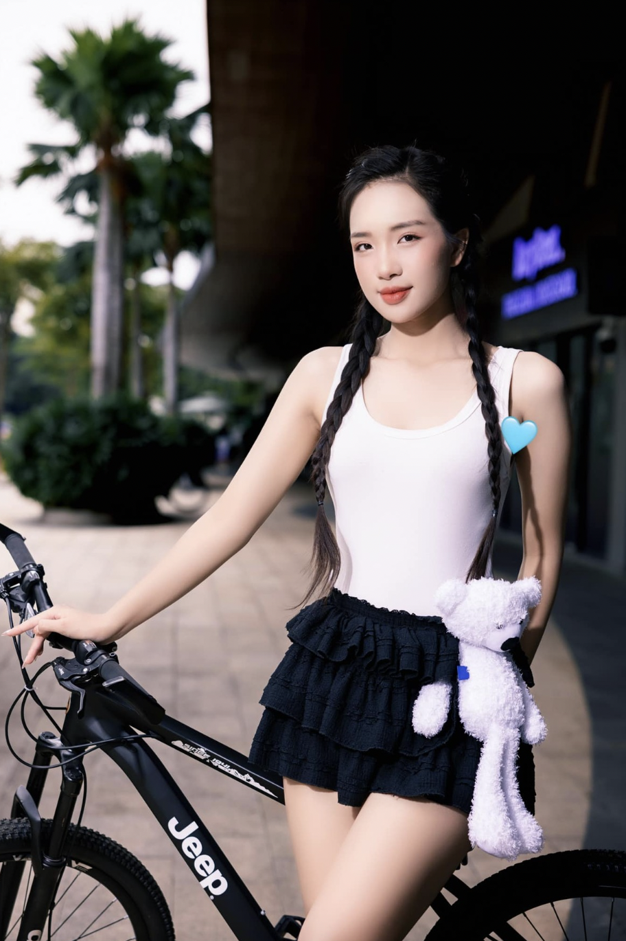 Chân dung nữ sinh quê Quảng Ninh vào chung kết Hoa hậu Việt Nam- Ảnh 13. Chân dung nữ sinh quê Quảng Ninh vào chung kết Hoa hậu Việt Nam- Ảnh 13.
