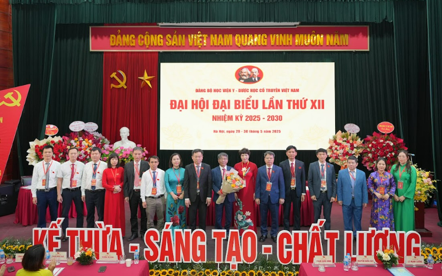 Đại hội Đảng bộ Văn phòng Bộ Y tế lần thứ XXIII, nhiệm kỳ 2025–2030 thành công tốt đẹp- Ảnh 7. Đảng bộ Học viện Y- Dược học cổ truyền Việt Nam lần thứ XII, nhiệm kỳ 2025 - 2030: Kế thừa - Sáng tạo - Chất lượng