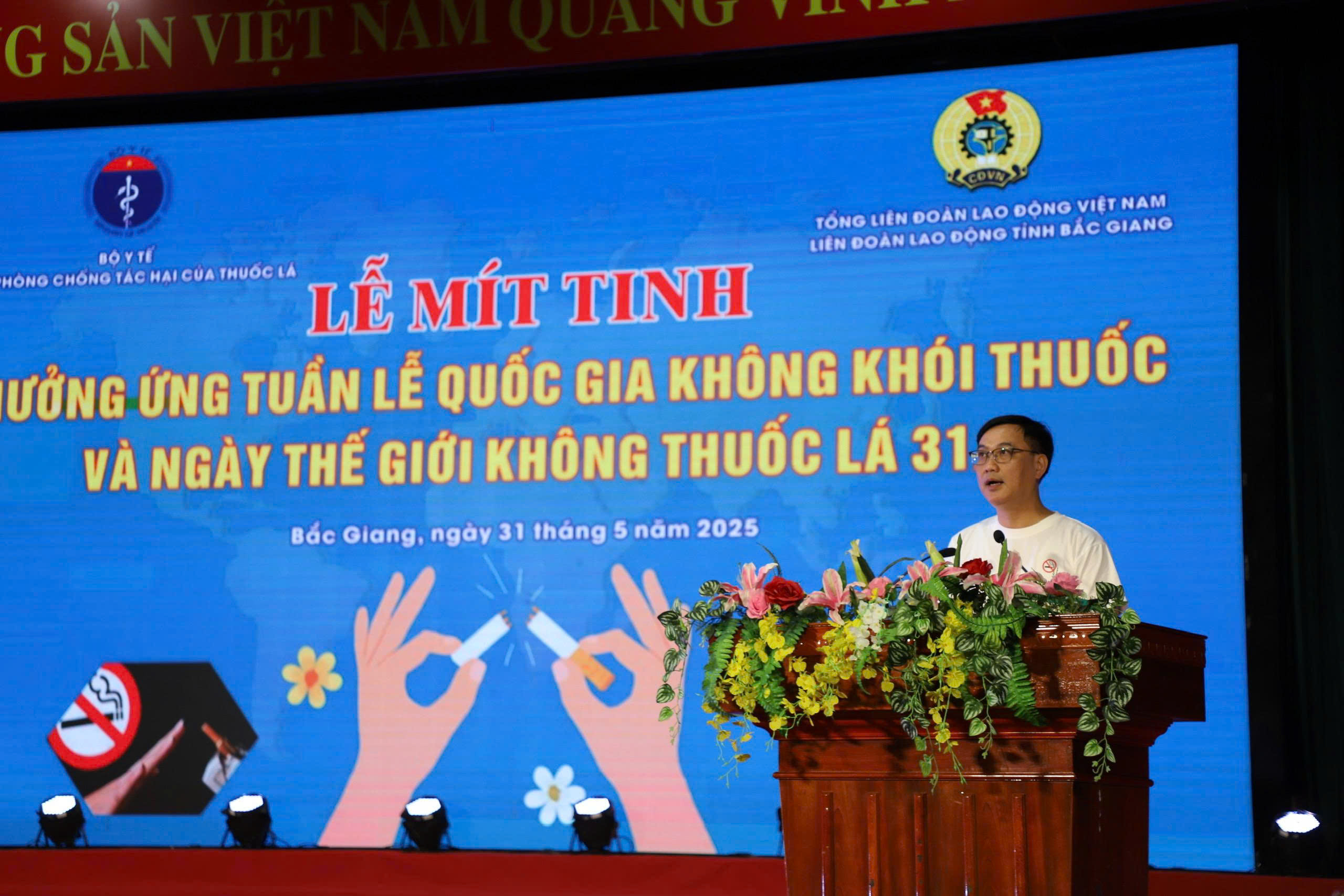 Phòng, chống tác hại thuốc lá là đầu tư cho tương lai- Ảnh 3. Phòng, chống tác hại thuốc lá là đầu tư cho tương lai- Ảnh 3.