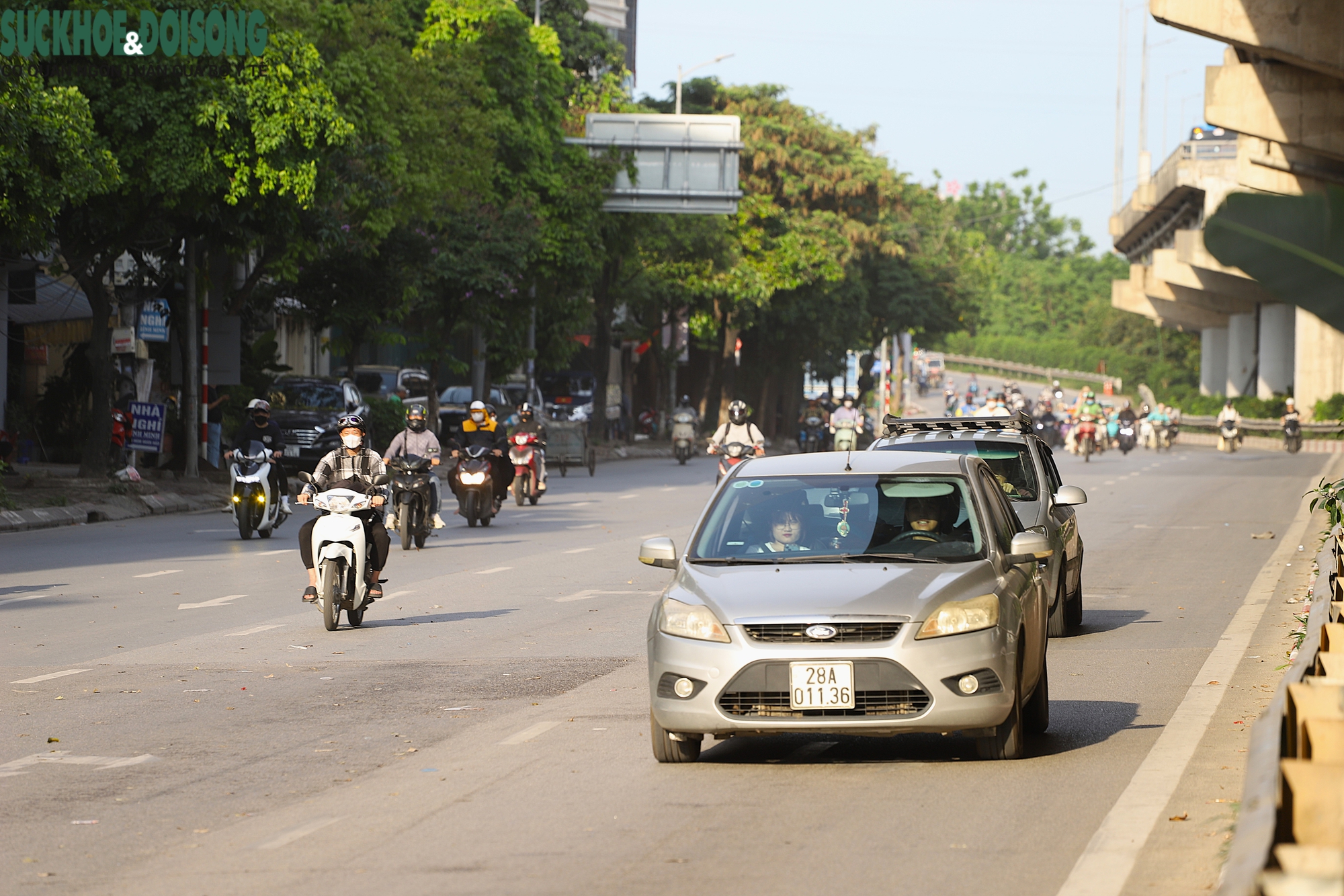 Bất ngờ về giao thông cửa ngõ Hà Nội ngày cuối kỳ nghỉ lễ 30/4 - 1/5- Ảnh 2. Bất ngờ về giao thông cửa ngõ Hà Nội ngày cuối kỳ nghỉ lễ 30/4 - 1/5- Ảnh 2.