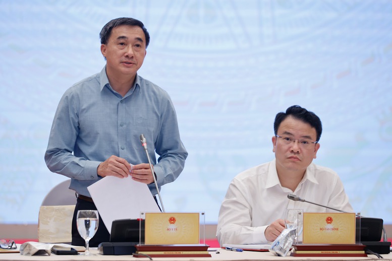 Thứ trưởng Bộ Y tế: Vụ sữa giả là hành vi rất đáng lên án, cần xử lý nghiêm để làm bài học răn đe- Ảnh 1. Thứ trưởng Bộ Y tế: Vụ sữa giả là hành vi rất đáng lên án, cần xử lý nghiêm để làm bài học răn đe- Ảnh 1.