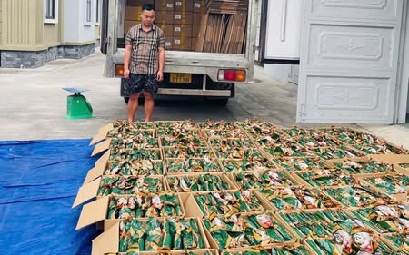 Phát hiện hơn 5 tấn chân gà rút xương không nguồn gốc xuất xứ