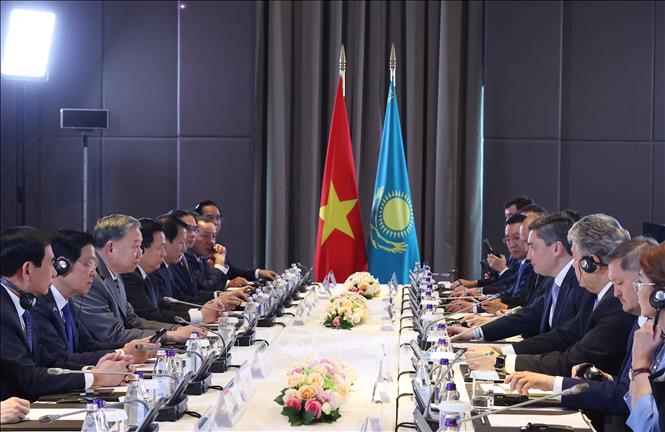 Tổng Bí thư Tô Lâm hội kiến Thủ tướng Kazakhstan- Ảnh 4. Tổng Bí thư Tô Lâm hội kiến Thủ tướng Kazakhstan- Ảnh 4.
