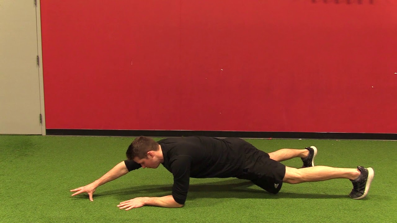 Bài tập 10 phút buổi sáng tốt nhất giúp săn chắc cơ bụng- Ảnh 6. Plank Reach - YouTube