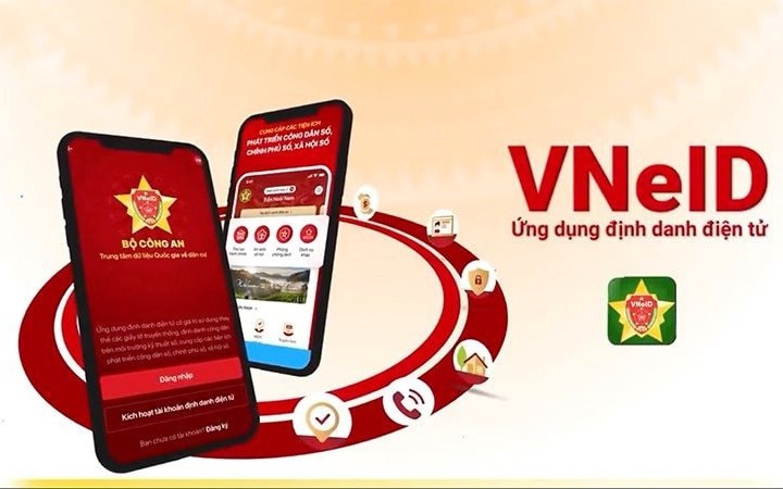Vận động cán bộ, công chức, viên chức tham gia góp ý vào việc sửa đổi Hiến pháp 2013