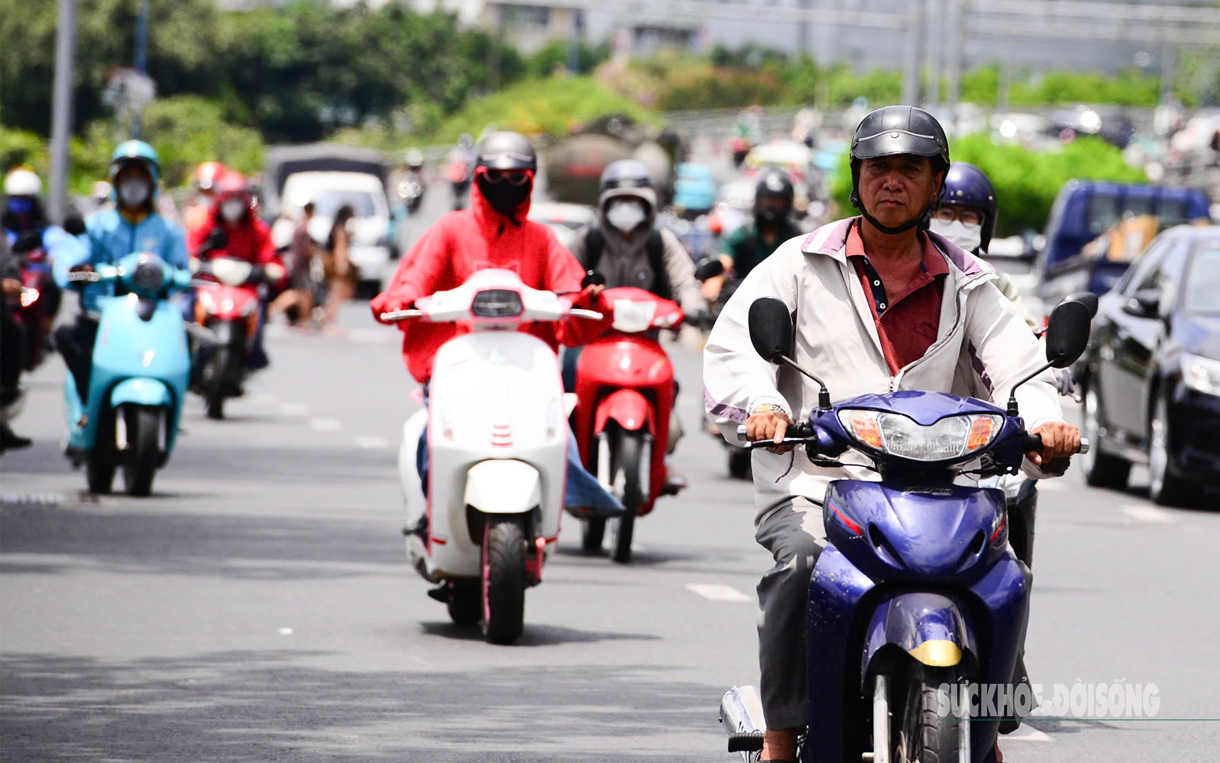 Nắng nóng thiêu đốt ở Bắc Bộ và Trung Bộ kéo dài đến khi nào?