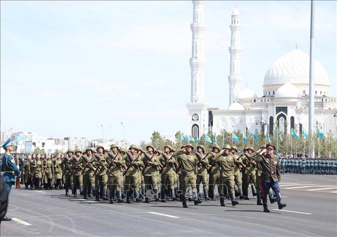 Tổng Bí thư Tô Lâm dự Lễ duyệt binh Kỷ niệm 80 năm Ngày Chiến thắng phát xít tại Kazakhstan- Ảnh 4. Tổng Bí thư Tô Lâm dự Lễ duyệt binh Kỷ niệm 80 năm Ngày Chiến thắng phát xít tại Kazakhstan- Ảnh 4.