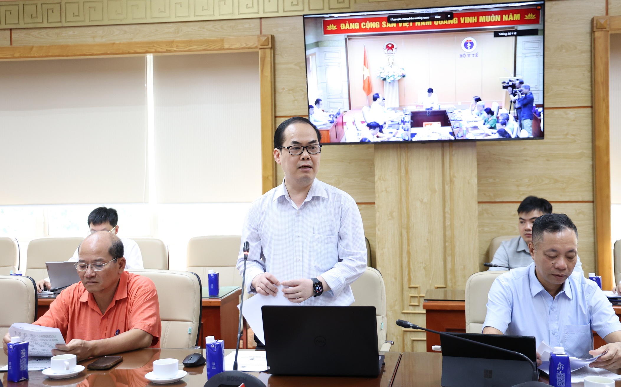 Rà soát lại về thể chế liên quan đến quản lý, đăng ký, tự công bố thuốc, thực phẩm, sữa- Ảnh 3. Rà soát lại về thể chế liên quan đến quản lý, đăng ký, tự công bố thuốc, thực phẩm, sữa- Ảnh 3.