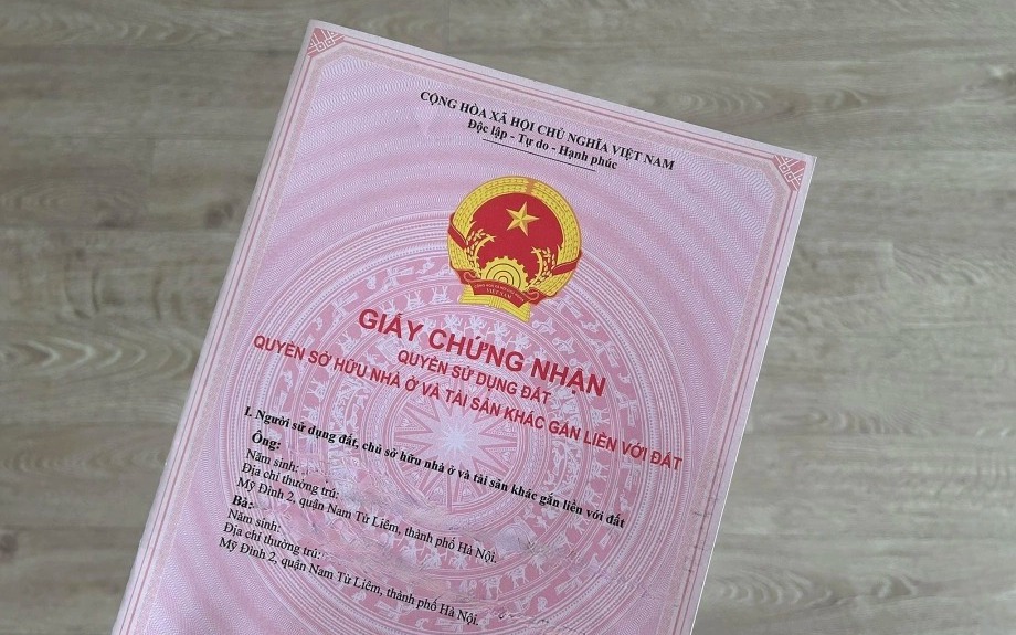 Hồ sơ xin cấp sổ đỏ khi không có hộ khẩu tại địa phương cần có gì?