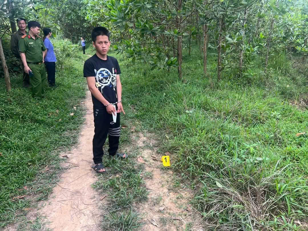 Người phụ nữ thu mua phế liệu bị gã thanh niên hiếp dâm trong đêm- Ảnh 1. Người phụ nữ thu mua phế liệu bị gã thanh niên hiếp dâm trong đêm- Ảnh 1.