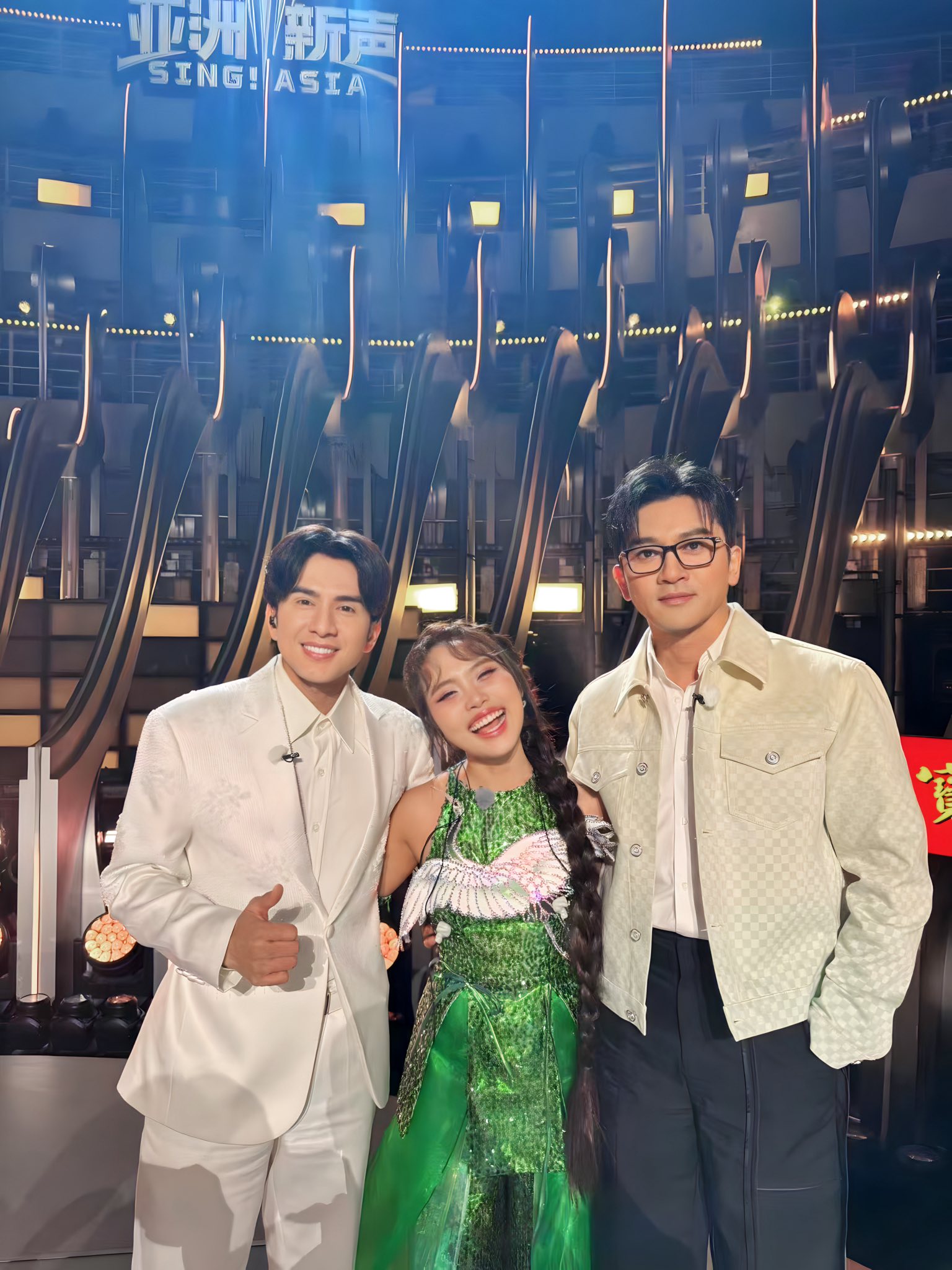 Vì gặp một người đặc biệt, 'anh Bo' Đan Trường phải đền bù nhãn hàng do hủy show ở nước ngoài- Ảnh 2. Vì gặp một người đặc biệt, 'anh Bo' Đan Trường phải đền bù nhãn hàng do hủy show ở nước ngoài- Ảnh 2.