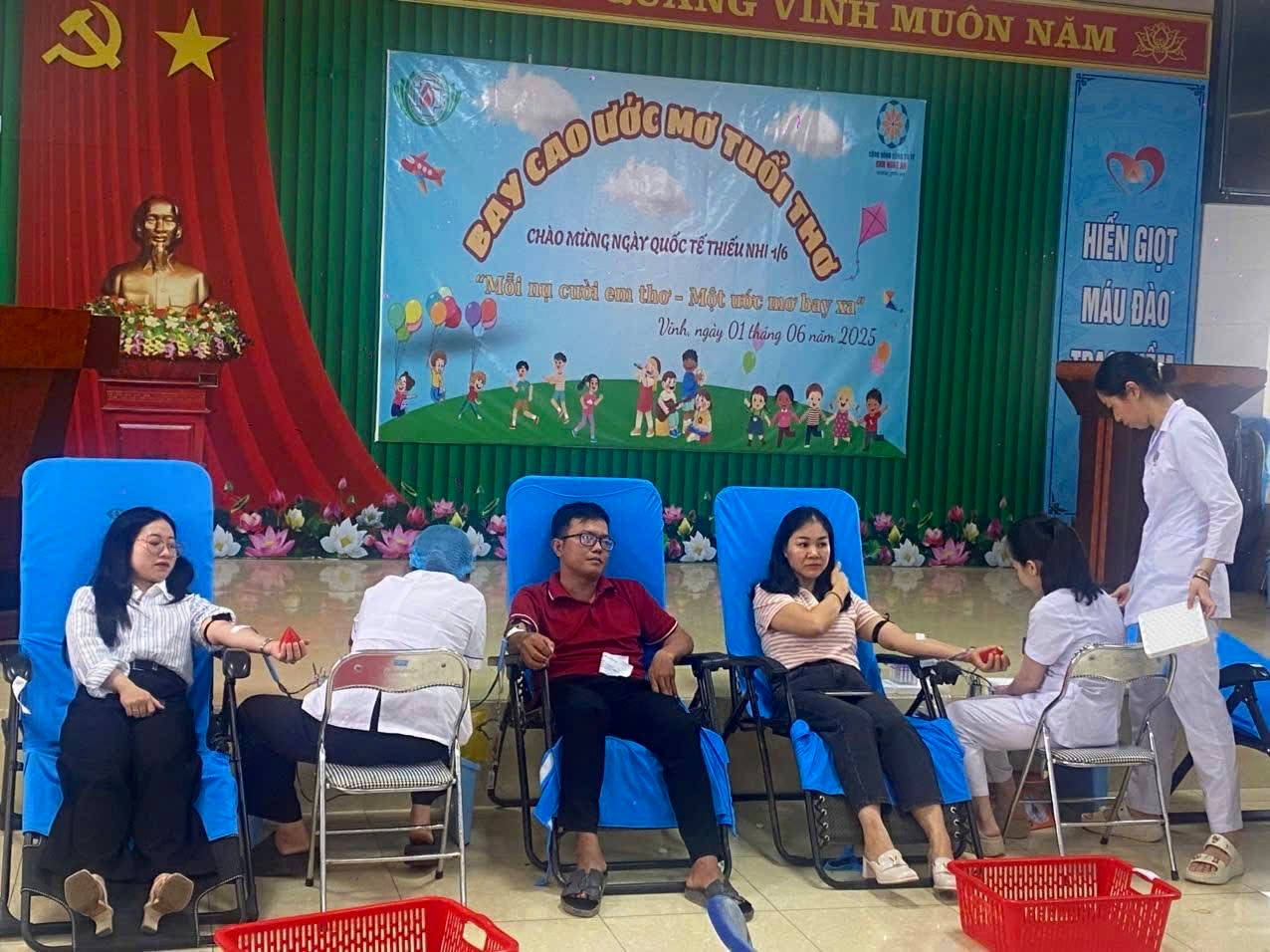 Thiếu máu, chế phẩm máu ngày càng trầm trọng ở Nghệ An- Ảnh 5. Thiếu máu, chế phẩm máu ngày càng trầm trọng ở Nghệ An- Ảnh 5.