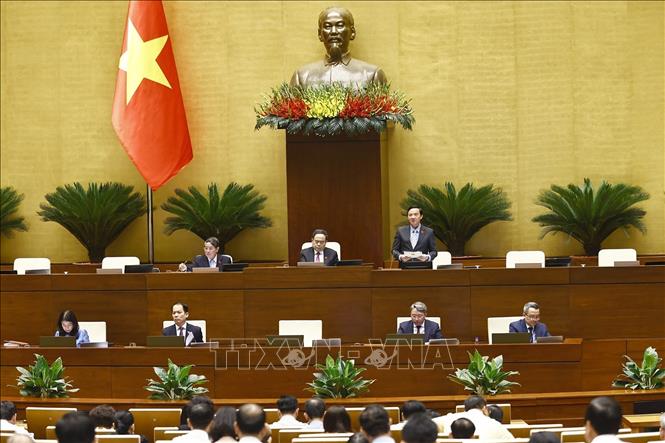 Ngày 12/6, Quốc hội biểu quyết thông qua Nghị quyết về việc sắp xếp đơn vị hành chính cấp tỉnh năm 2025- Ảnh 1. Ngày 12/6, Quốc hội biểu quyết thông qua Nghị quyết về việc sắp xếp đơn vị hành chính cấp tỉnh năm 2025- Ảnh 1.