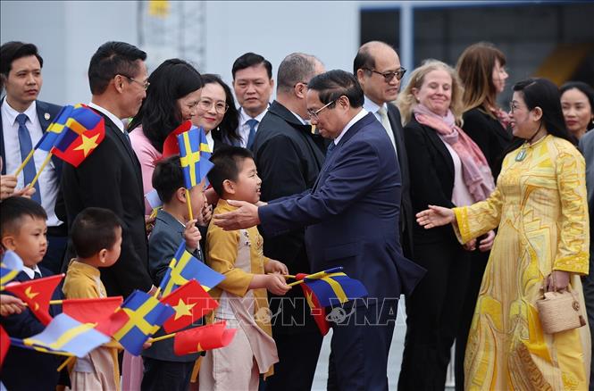 Thủ tướng Phạm Minh Chính tới Stockholm, bắt đầu thăm chính thức Thụy Điển- Ảnh 5. Thủ tướng Phạm Minh Chính tới Stockholm, bắt đầu thăm chính thức Thụy Điển- Ảnh 5.