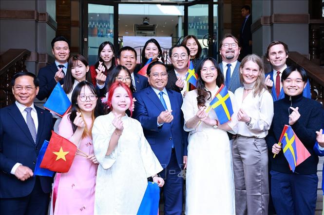 Thủ tướng Phạm Minh Chính phát biểu về chính sách tại Đại học Kinh tế Stockholm- Ảnh 4. Thủ tướng Phạm Minh Chính phát biểu về chính sách tại Đại học Kinh tế Stockholm- Ảnh 4.