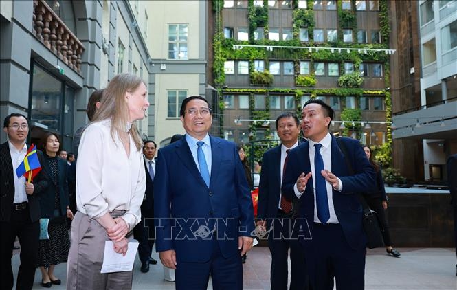 Thủ tướng Phạm Minh Chính phát biểu về chính sách tại Đại học Kinh tế Stockholm- Ảnh 5. Thủ tướng Phạm Minh Chính phát biểu về chính sách tại Đại học Kinh tế Stockholm- Ảnh 5.
