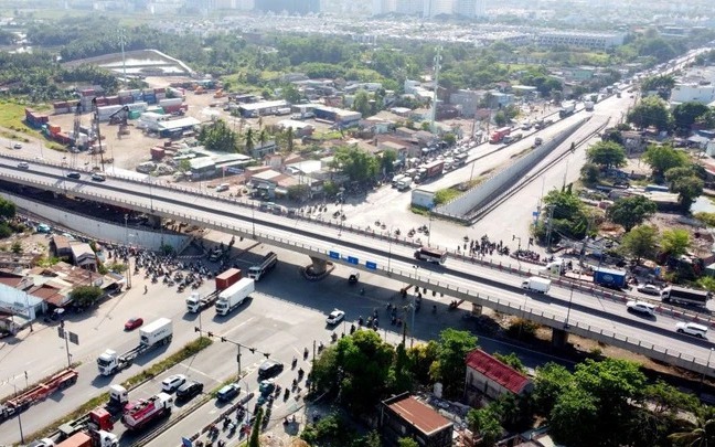 Lập tổ điều tra sự cố sập đổ cần cẩu công trình xây dựng nút giao thông Mỹ Thủy