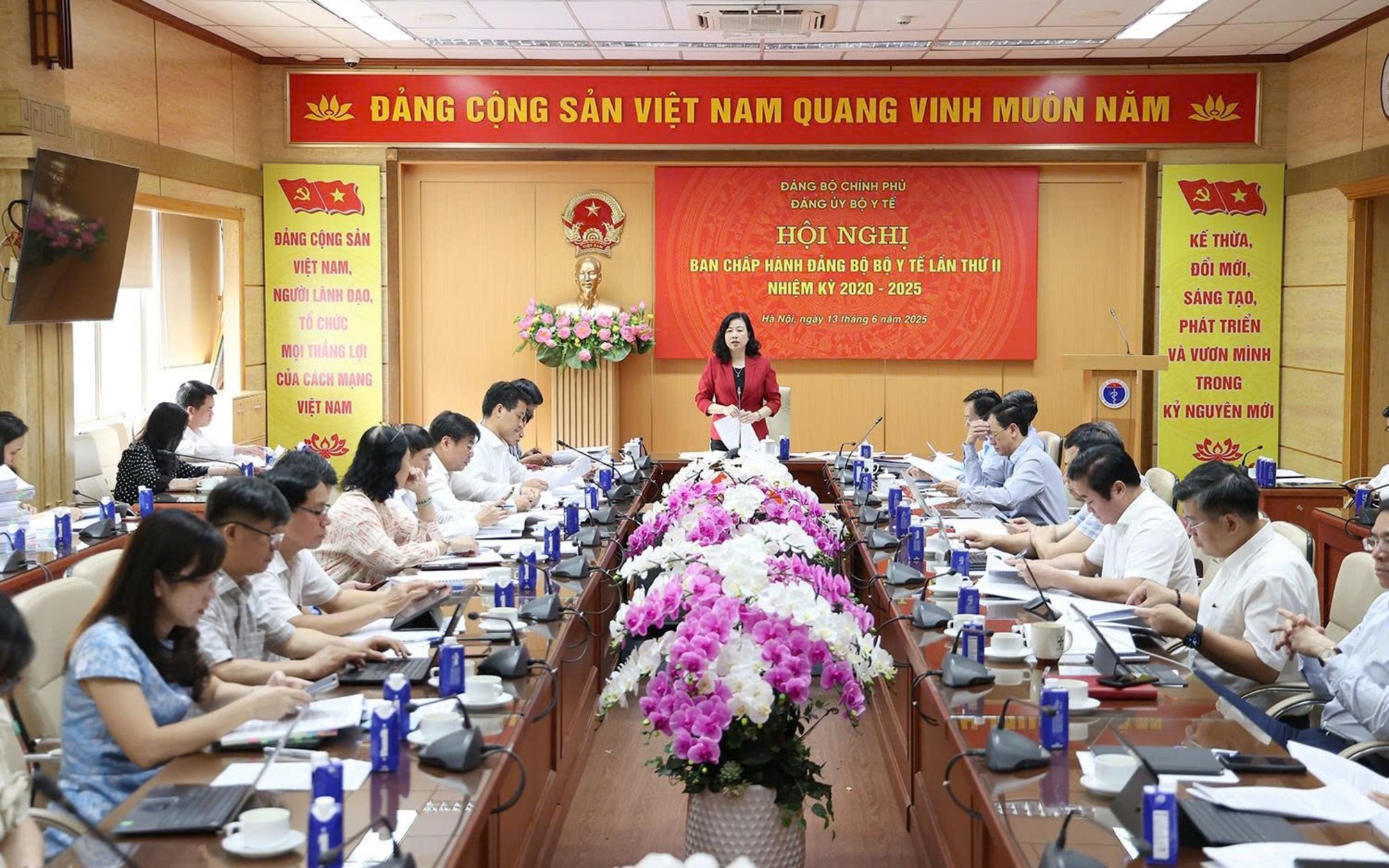 Bộ trưởng Đào Hồng Lan chủ trì hội nghị Ban Chấp hành Đảng bộ Bộ Y tế lần thứ II, nhiệm kỳ 2020 - 2025