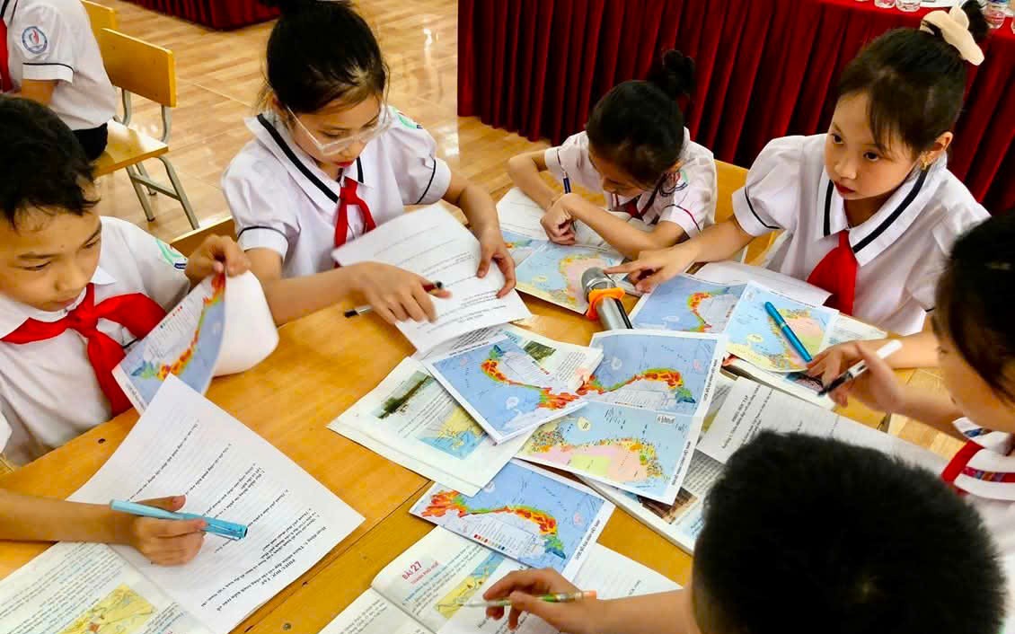 Những môn học sẽ chỉnh sửa sách giáo khoa sau sáp nhập