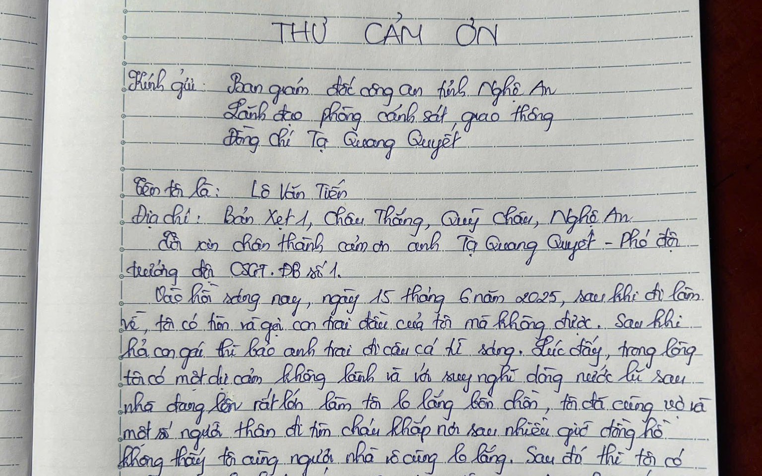 Chiến sĩ CSGT dũng cảm lao xuống dòng sông chảy xiết cứu nam sinh đuối nước