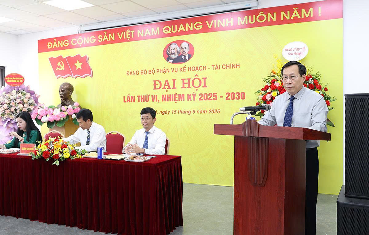 Đại hội Đảng bộ bộ phận Vụ Kế hoạch - Tài chính nhiệm kỳ 2025-2030 thành công tốt đẹp- Ảnh 4. Đại hội Đảng bộ bộ phận Vụ Kế hoạch - Tài chính nhiệm kỳ 2025-2030 thành công tốt đẹp- Ảnh 4.