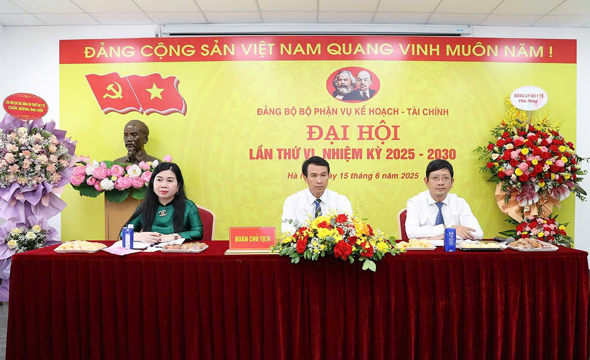 Đại hội Đảng bộ bộ phận Vụ Kế hoạch - Tài chính nhiệm kỳ 2025-2030 thành công tốt đẹp- Ảnh 1. Đại hội Đảng bộ bộ phận Vụ Kế hoạch - Tài chính nhiệm kỳ 2025-2030 thành công tốt đẹp- Ảnh 1.