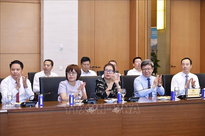 Chủ tịch Quốc hội: Báo chí đưa hơi thở cuộc sống, tâm nguyện của cử tri đến với nghị trường- Ảnh 5. Chủ tịch Quốc hội: Báo chí đưa hơi thở cuộc sống, tâm nguyện của cử tri đến với nghị trường- Ảnh 5.