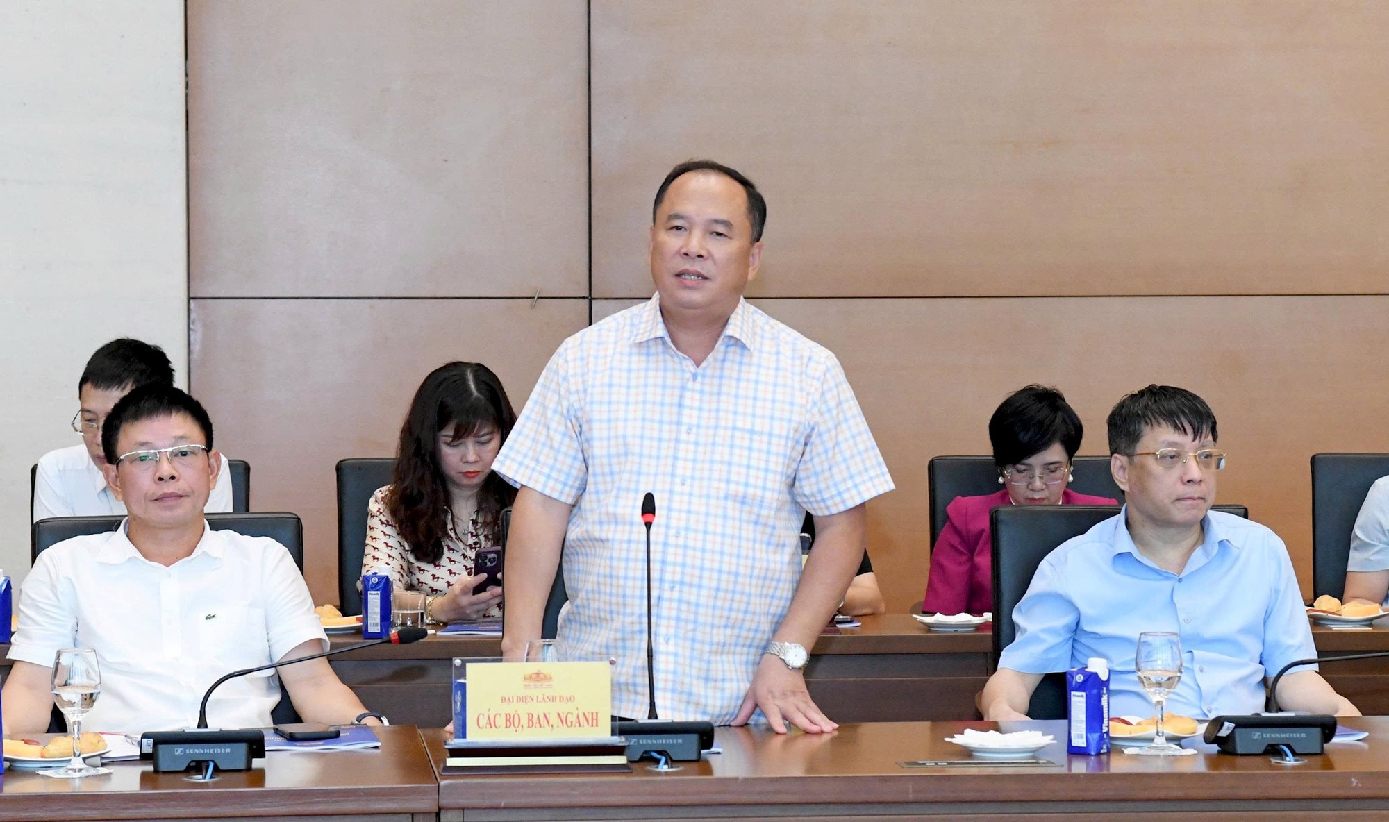 Chủ tịch Quốc hội Trần Thanh Mẫn gặp mặt các cơ quan báo chí - Ảnh 18.