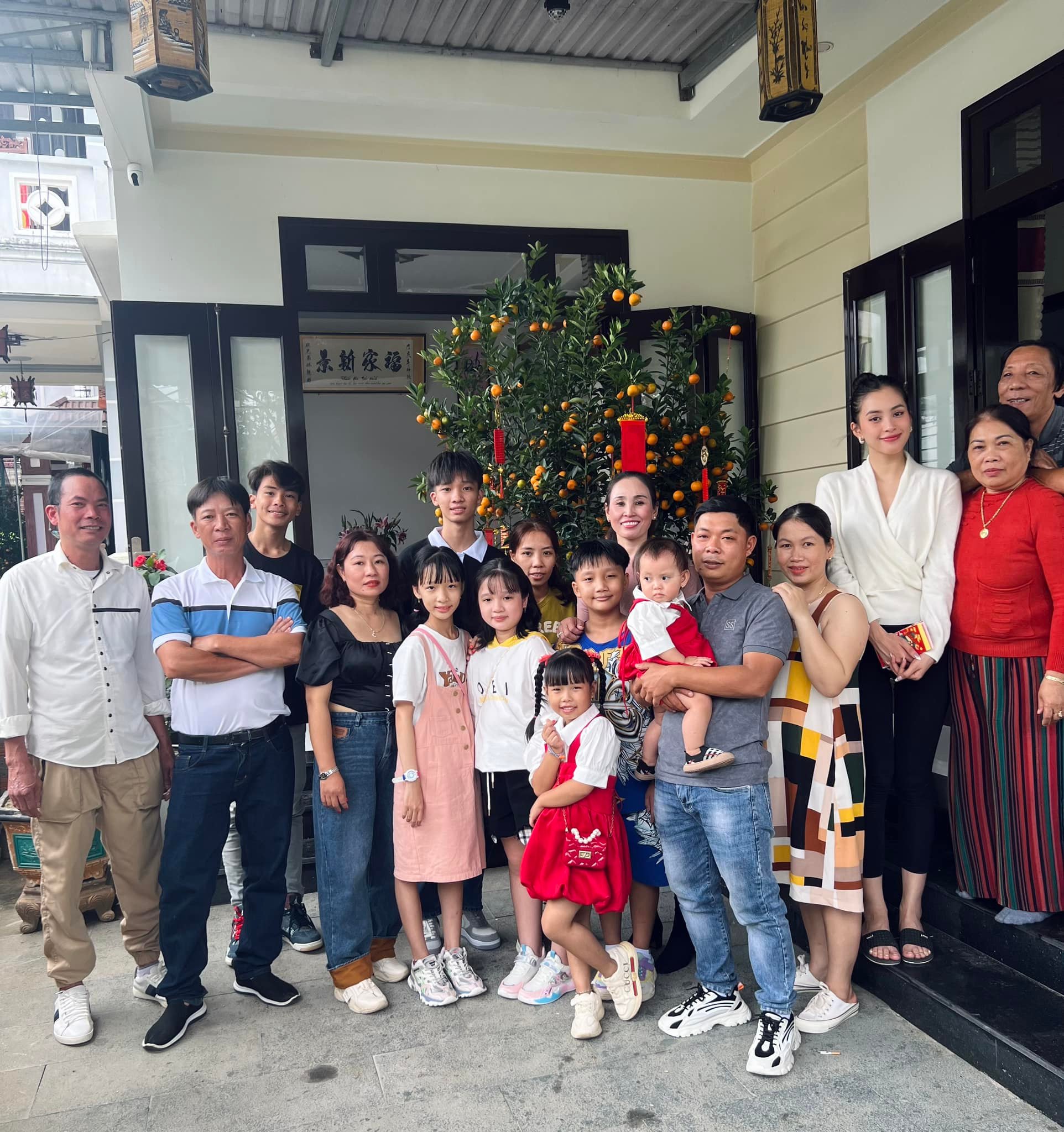 Mẹ ruột một Hoa hậu Việt Nam quê Quảng Nam, đời thực làm chủ spa, nhan sắc đài các- Ảnh 1. Mẹ ruột một Hoa hậu Việt Nam quê Quảng Nam, đời thực làm chủ spa, nhan sắc đài các- Ảnh 1.