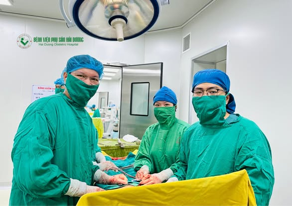 Bác sĩ Hải Dương bóc tách khối u xơ tử cung ‘khủng’- Ảnh 2. Bác sĩ Hải Dương bóc tách khối u xơ tử cung ‘khủng’- Ảnh 2.