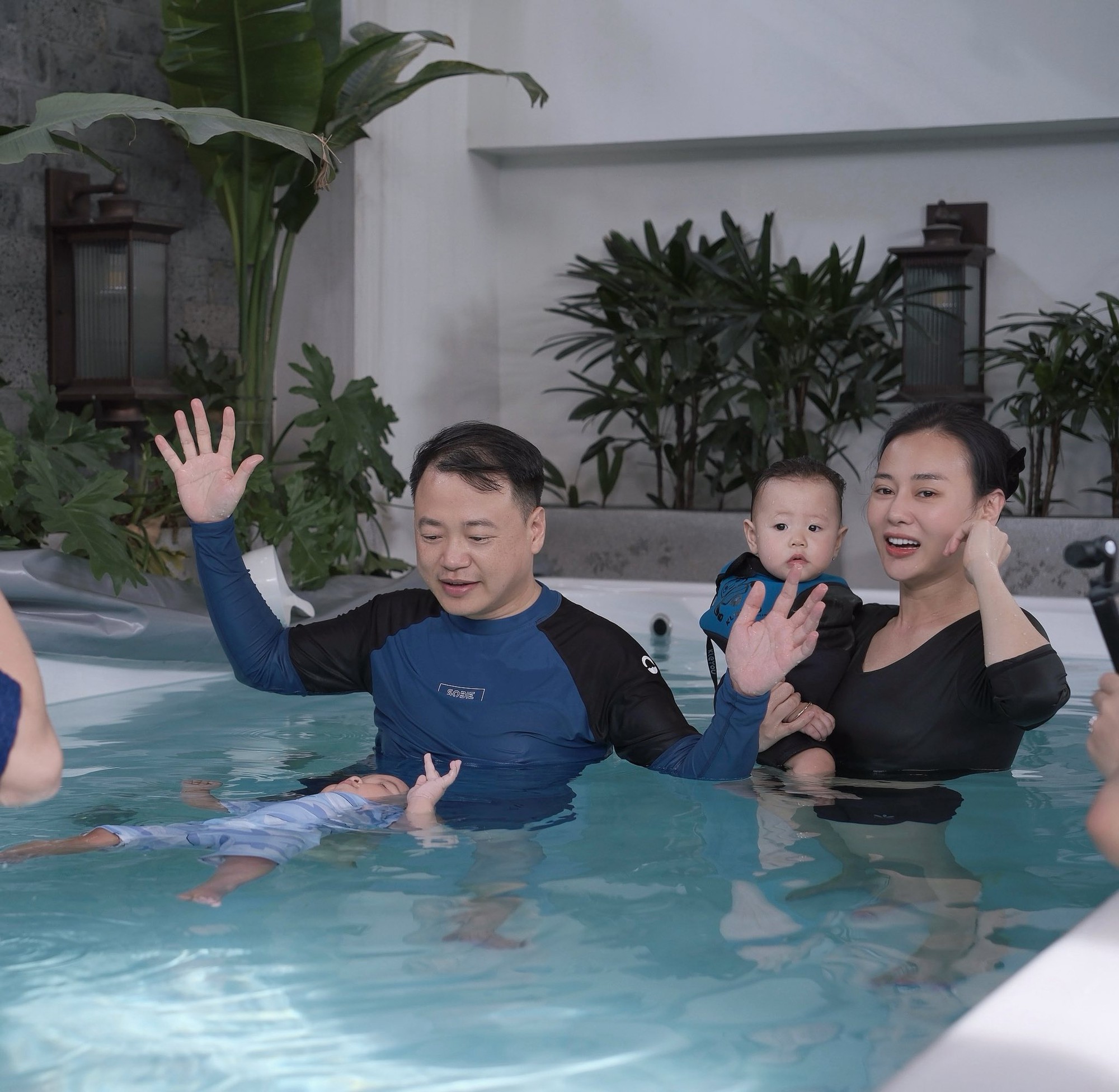 Cặp song sinh nhà Phương Oanh lại gây bất ngờ với khán giả về khả năng nổi trội này- Ảnh 4.