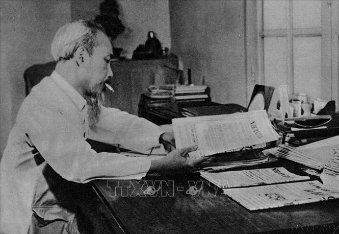 Chủ tịch Hồ Chí Minh - nhà báo lớn, người thầy vĩ đại của báo chí cách mạng Việt Nam- Ảnh 6. Chủ tịch Hồ Chí Minh - nhà báo lớn, người thầy vĩ đại của báo chí cách mạng Việt Nam- Ảnh 6.