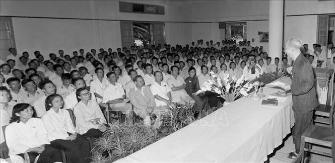 Chủ tịch Hồ Chí Minh - nhà báo lớn, người thầy vĩ đại của báo chí cách mạng Việt Nam- Ảnh 9. Chủ tịch Hồ Chí Minh - nhà báo lớn, người thầy vĩ đại của báo chí cách mạng Việt Nam- Ảnh 9.