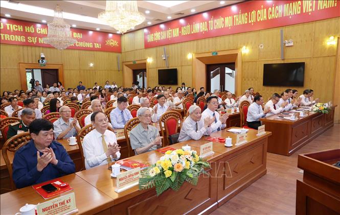 Gặp mặt Người làm báo tiêu biểu nhân Kỷ niệm 100 năm Ngày Báo chí Cách mạng Việt Nam- Ảnh 2. Gặp mặt Người làm báo tiêu biểu nhân Kỷ niệm 100 năm Ngày Báo chí Cách mạng Việt Nam- Ảnh 2.