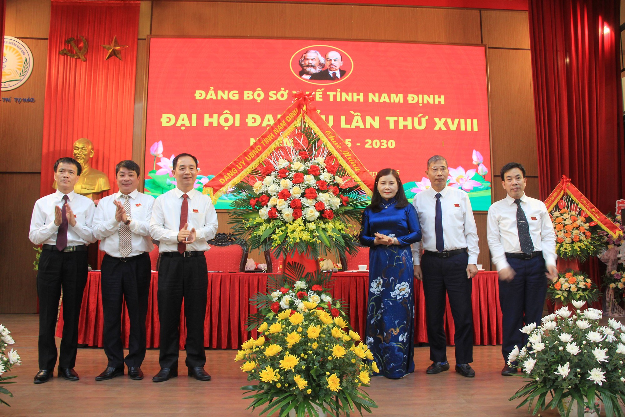 Sở Y tế Nam Định quyết tâm thực hiện các nhiệm vụ trọng tâm, đột phá trong giai đoạn mới- Ảnh 1. Sở Y tế Nam Định quyết tâm thực hiện các nhiệm vụ trọng tâm, đột phá trong giai đoạn mới- Ảnh 1.