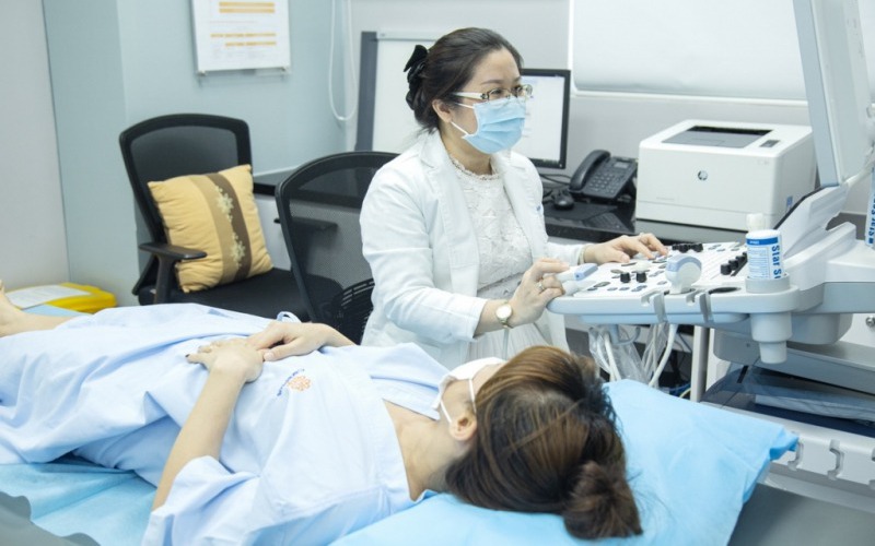 ĐBQH chất vấn về thu thuế dịch vụ khám chữa bệnh, Bộ trưởng Bộ Tài chính nói gì?