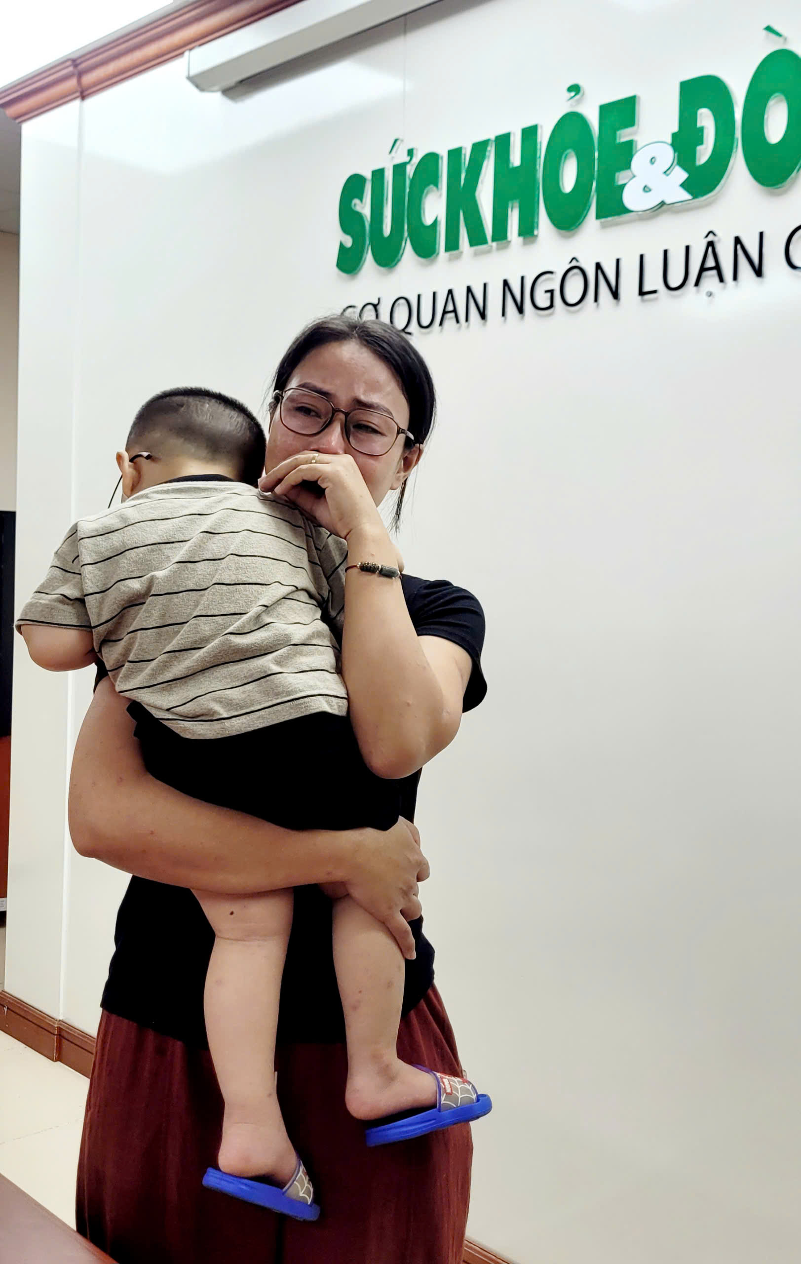 Hơn 31 triệu đồng đến với bé 17 tháng tuổi từng đứng trước nguy cơ bị mù lòa- Ảnh 1.