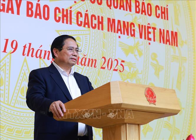 Thủ tướng: Chính phủ cảm ơn và luôn lắng nghe, chia sẻ, tạo điều kiện cho báo chí hoạt động thuận lợi- Ảnh 2. Thủ tướng: Chính phủ cảm ơn và luôn lắng nghe, chia sẻ, tạo điều kiện cho báo chí hoạt động thuận lợi- Ảnh 2.