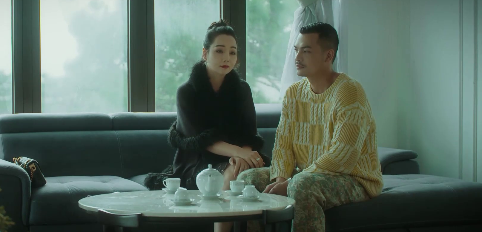 Vì sao Tuấn Việt diễn tốt nhưng khán giả vẫn tranh cãi, 'dọa' bỏ xem 'Mặt trời lạnh'?- Ảnh 2. Vì sao Tuấn Việt diễn tốt nhưng khán giả vẫn tranh cãi, 'dọa' bỏ xem 'Mặt trời lạnh'?- Ảnh 2.