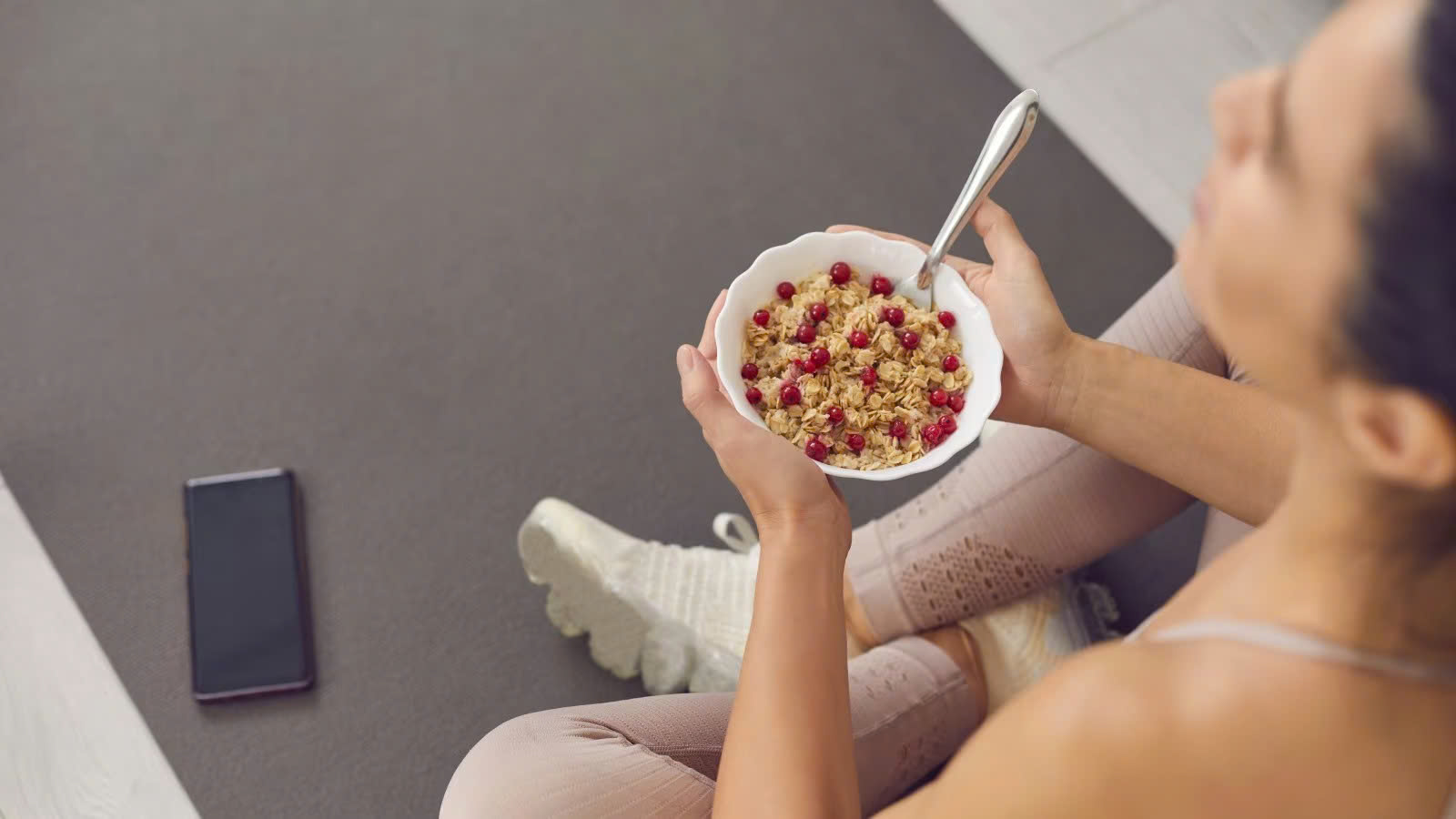 Ăn gì để hỗ trợ quá trình tập yoga hiệu quả?- Ảnh 3.